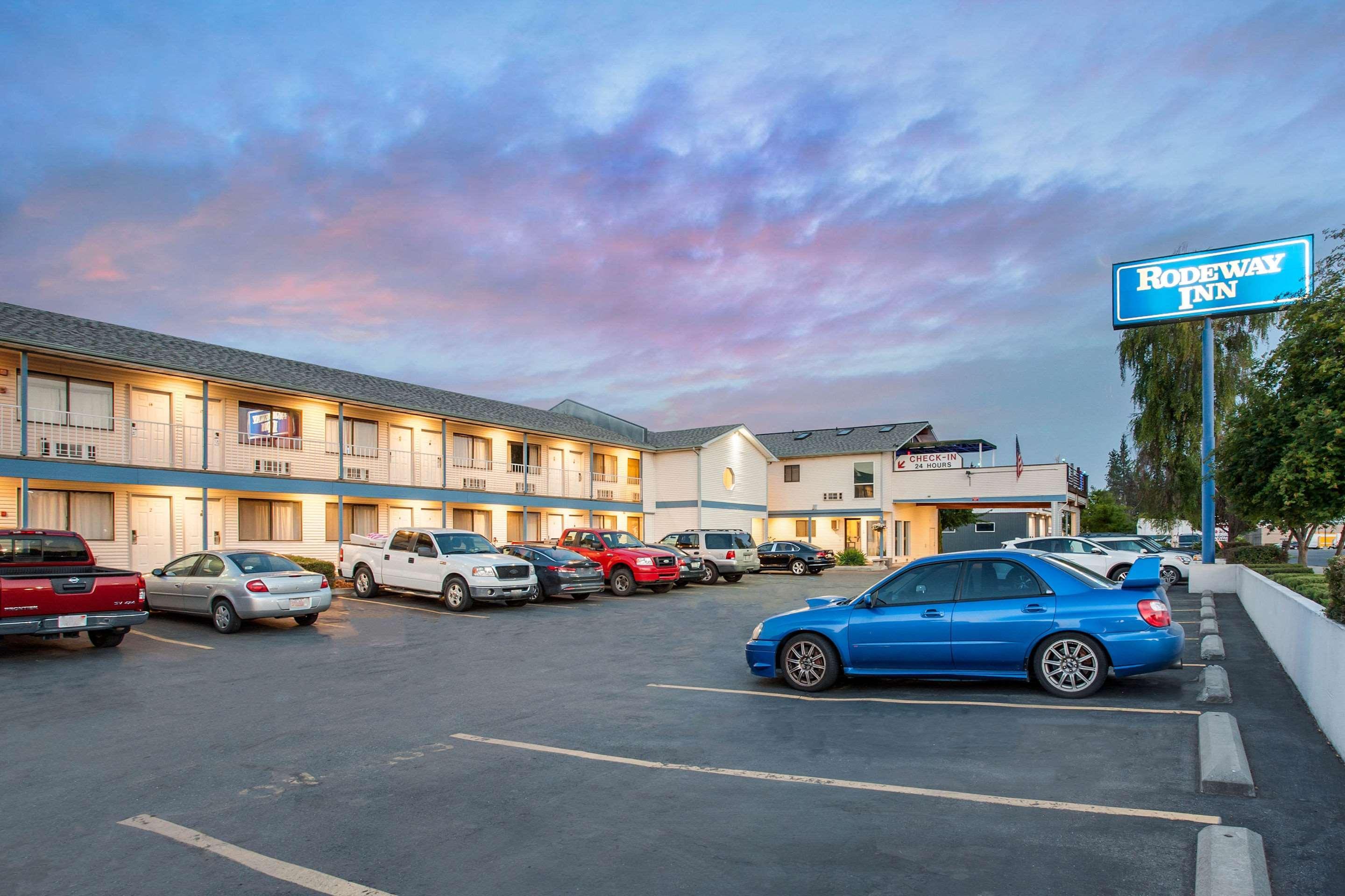 Rodeway Inn