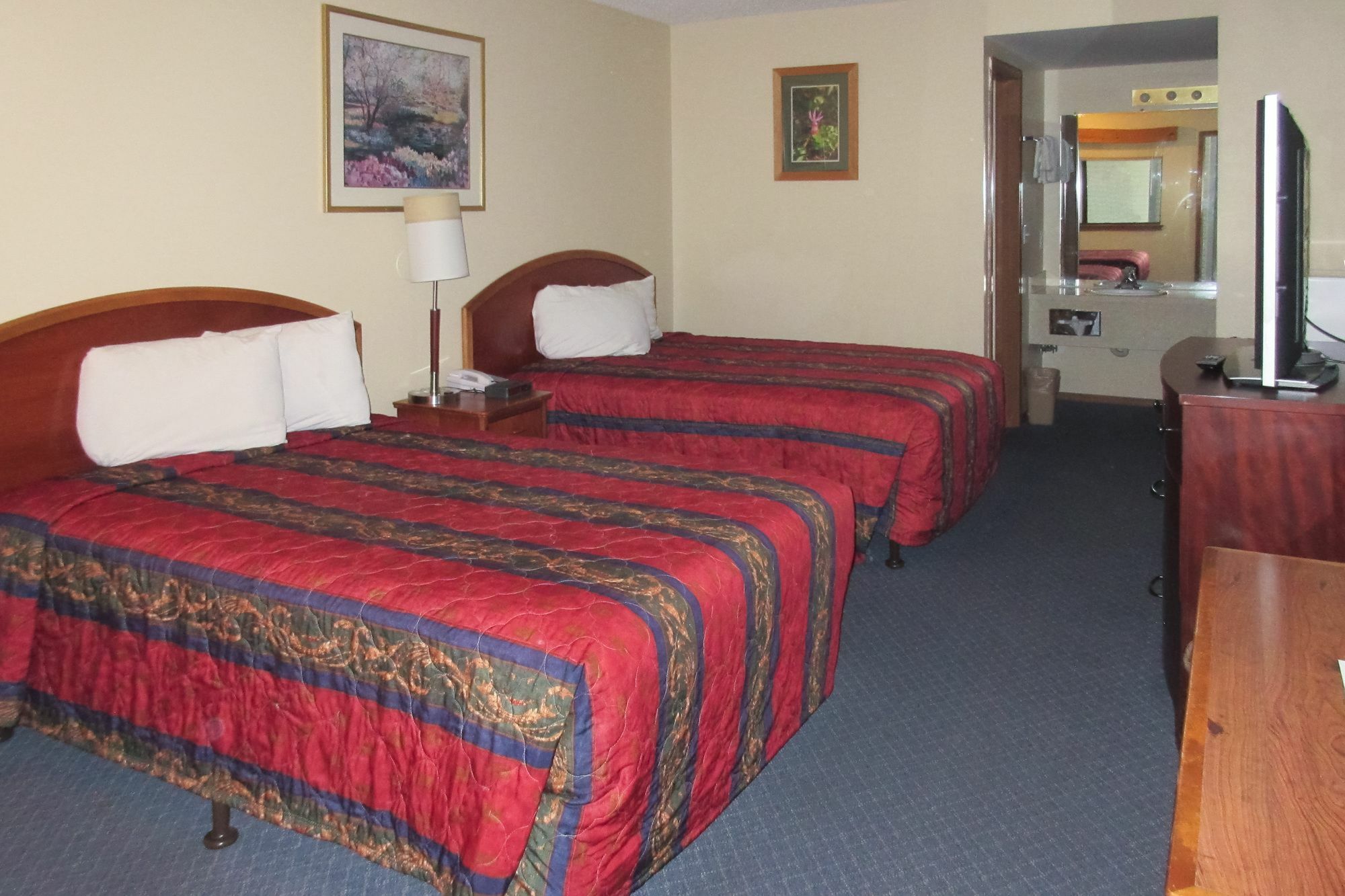 Rodeway Inn 2*